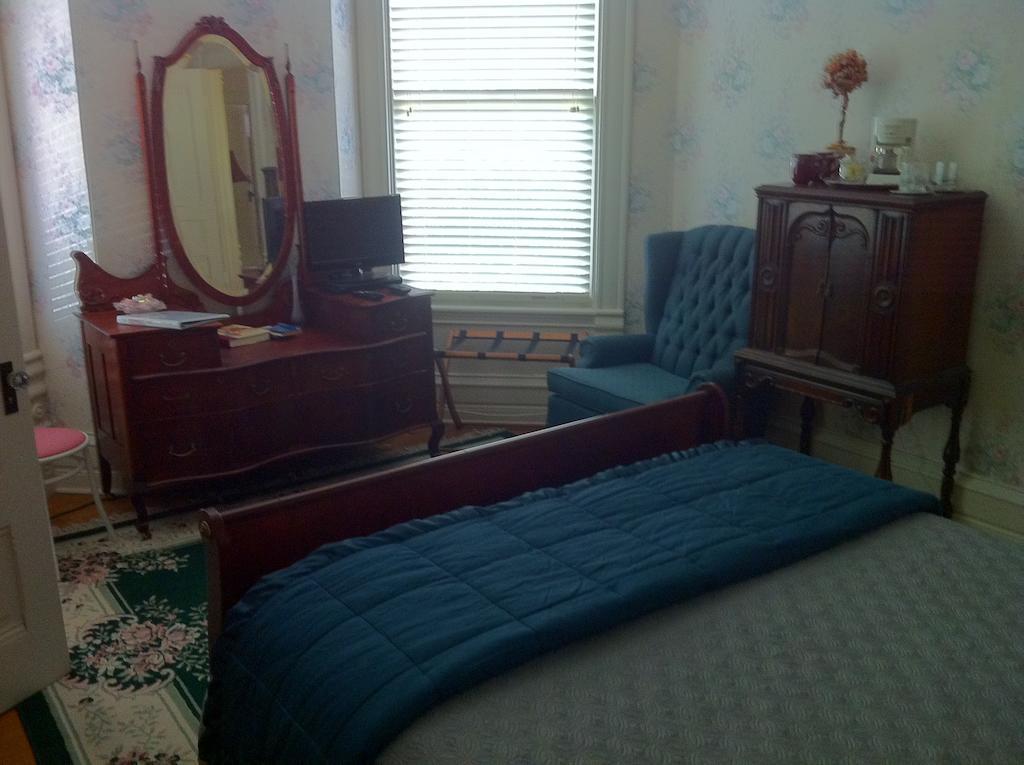 Grand Avenue Bed And Breakfast Carthage Δωμάτιο φωτογραφία